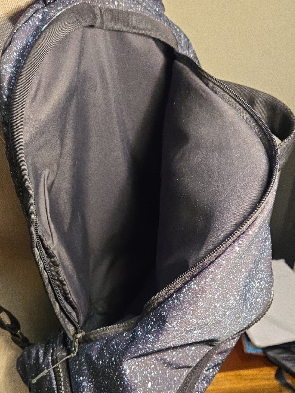 Lululemon City Adventurer Backpack 17L - Picture 5 of 8